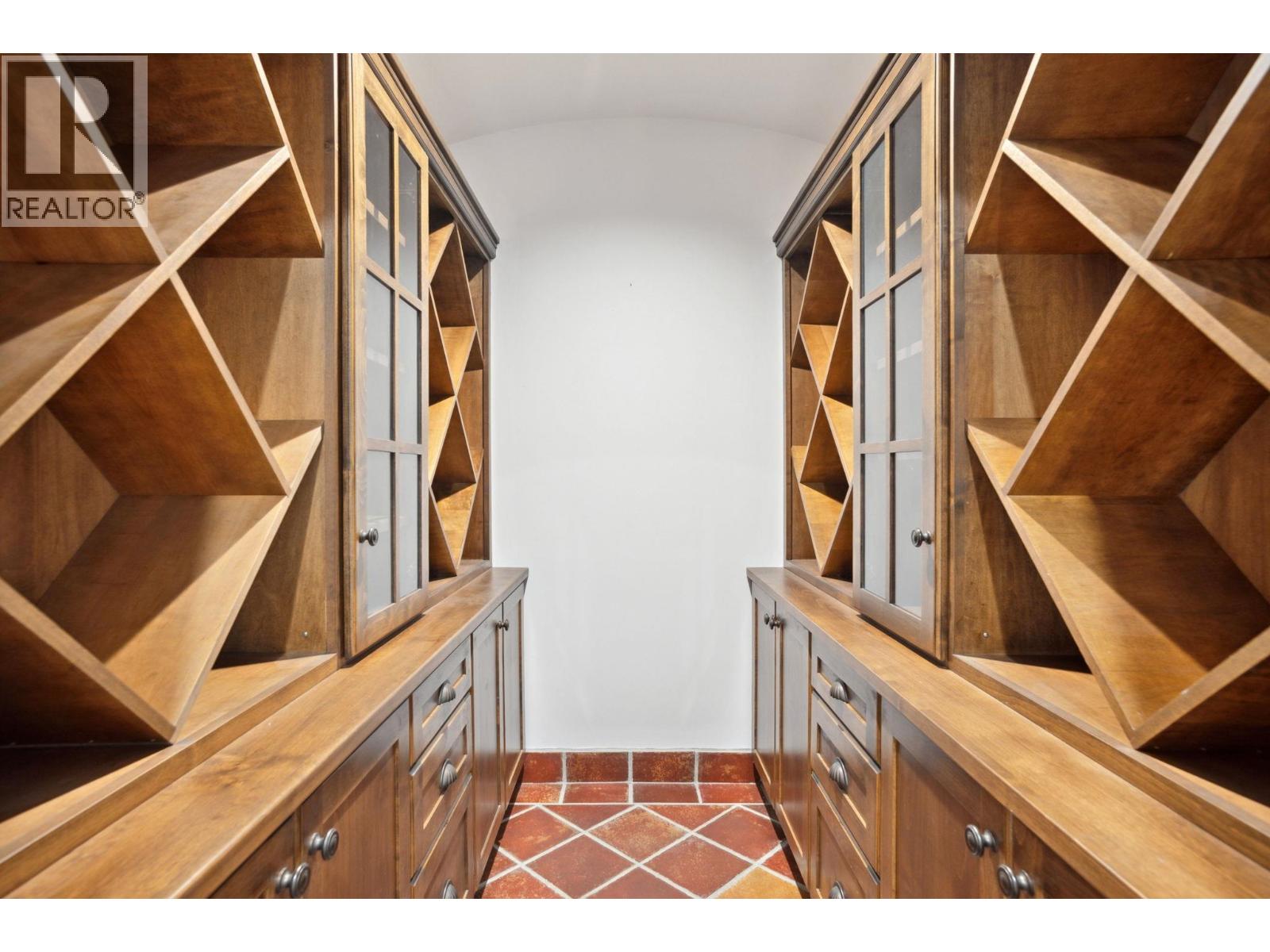 2185 LAWSON AVENUE, West Vancouver