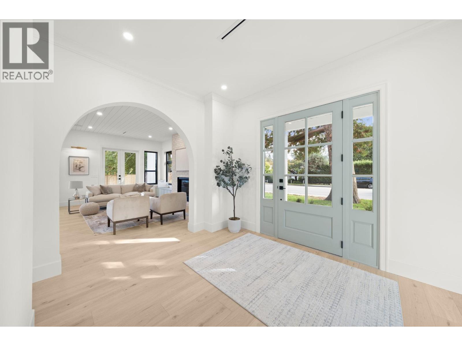 1204 STELLERS JAY Place, Tsawwassen