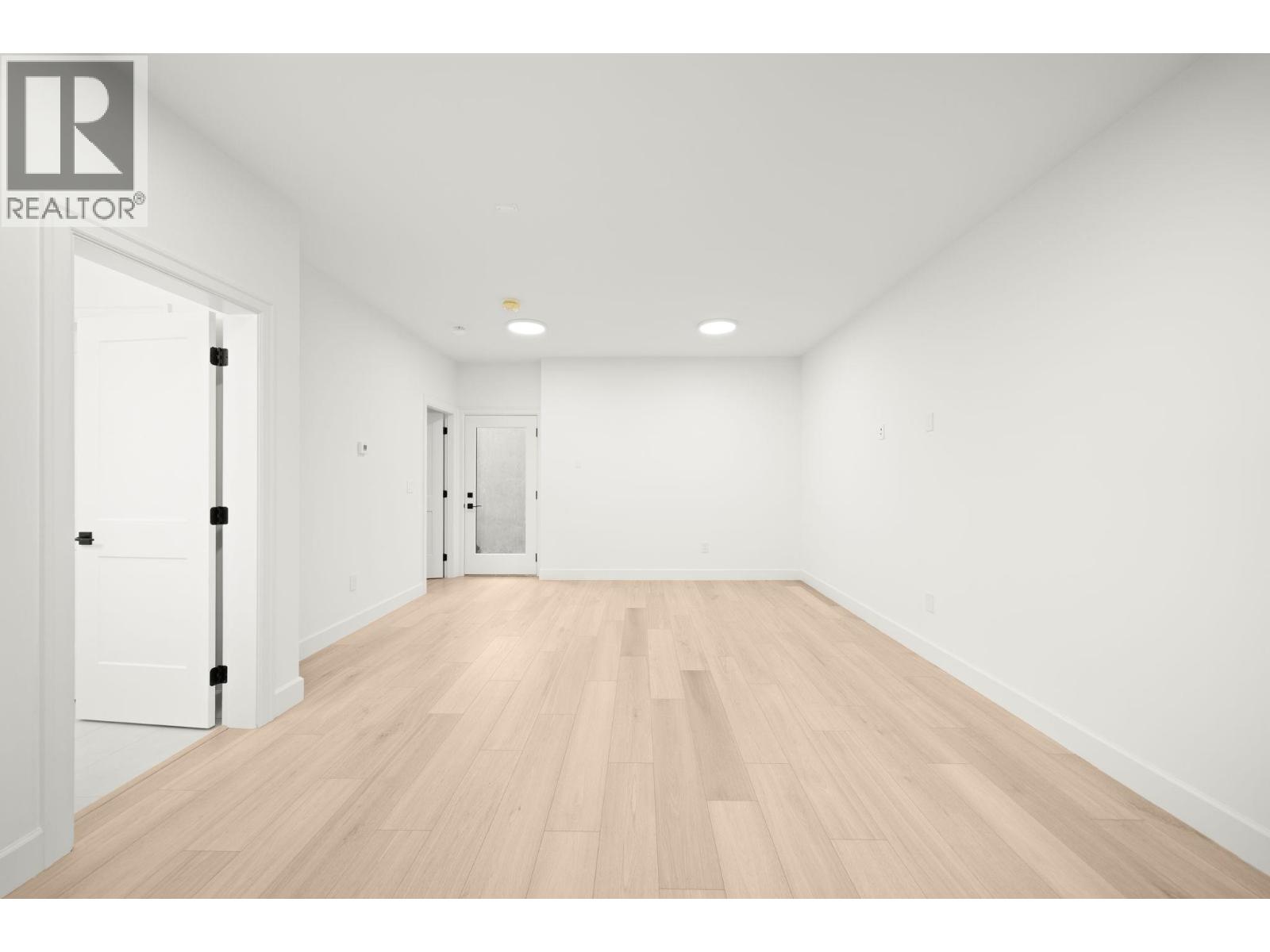 1204 STELLERS JAY Place, Tsawwassen