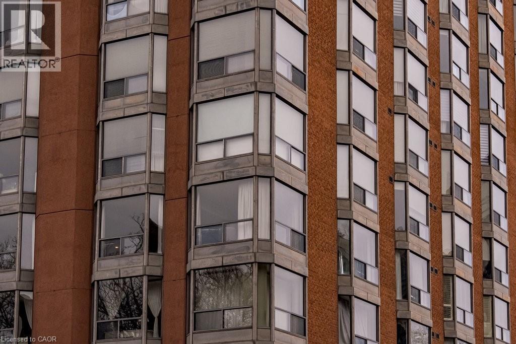 49 ROBINSON Street Unit# 900