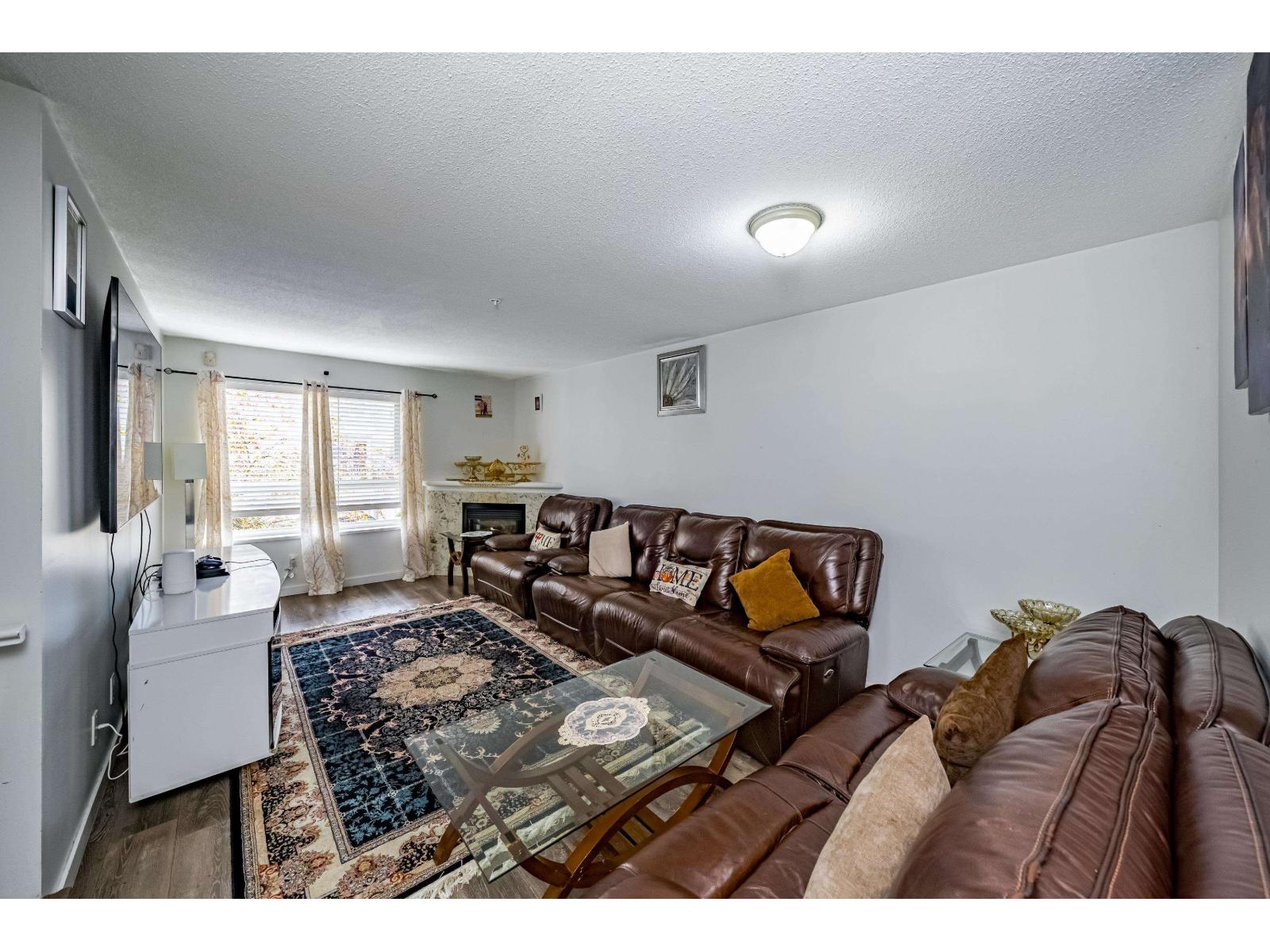 32 20890 57 AVENUE, Langley