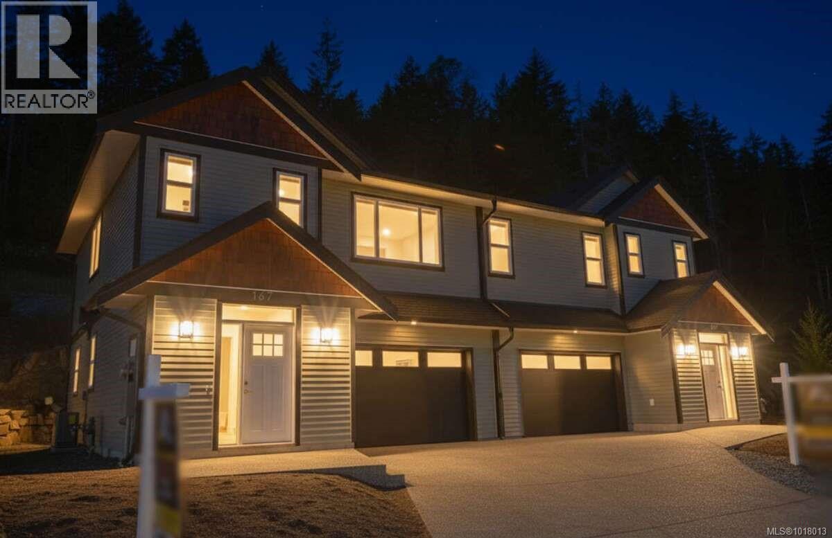 169 Hunter Way, Ladysmith - Exteriors - Full Complex View - Photo 5