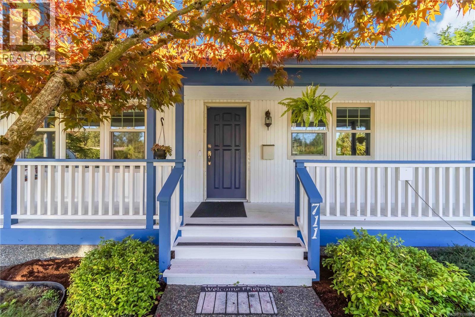 711 Miller Avenue, Saanich