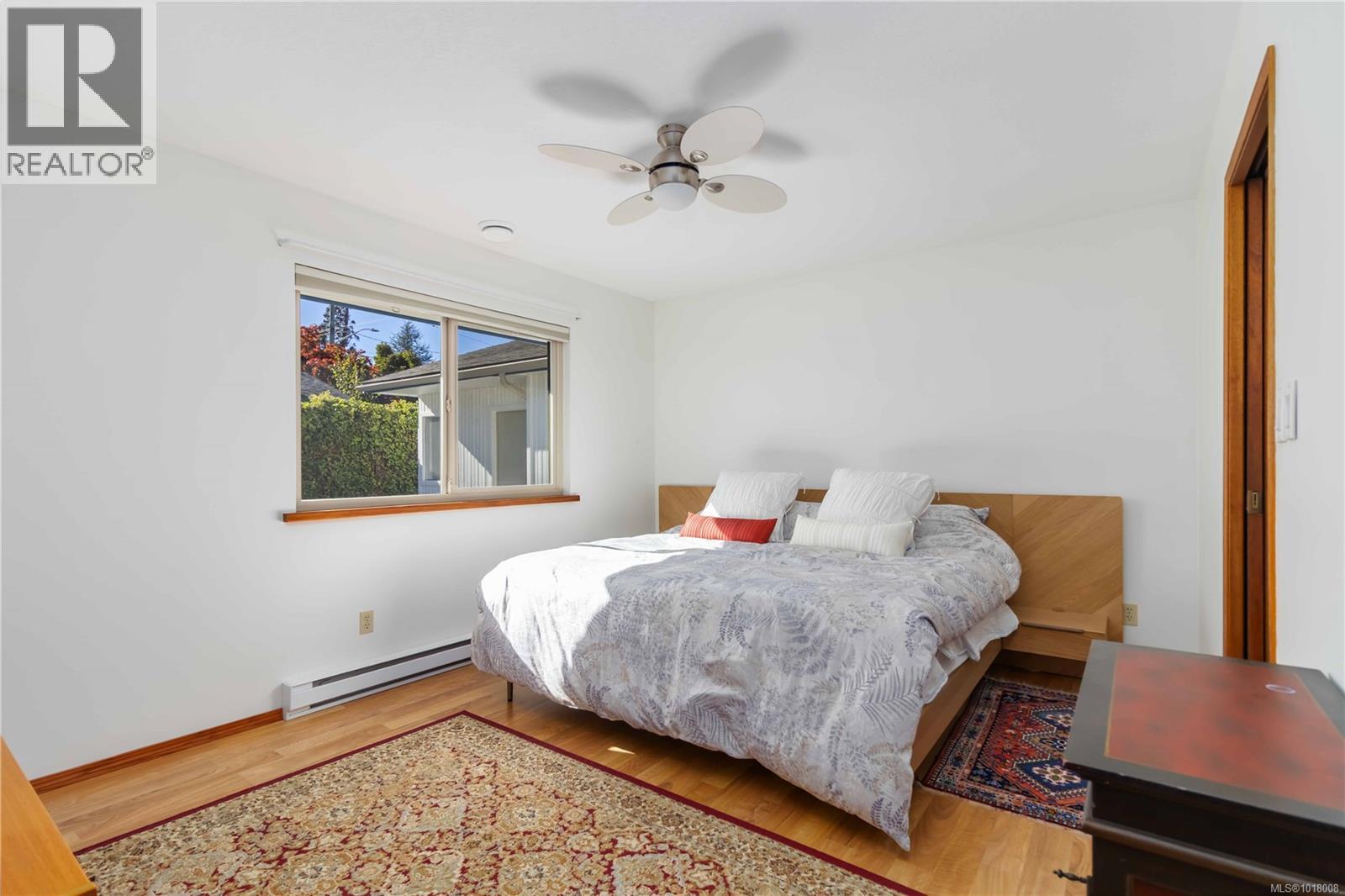  711 Miller Avenue, Saanich