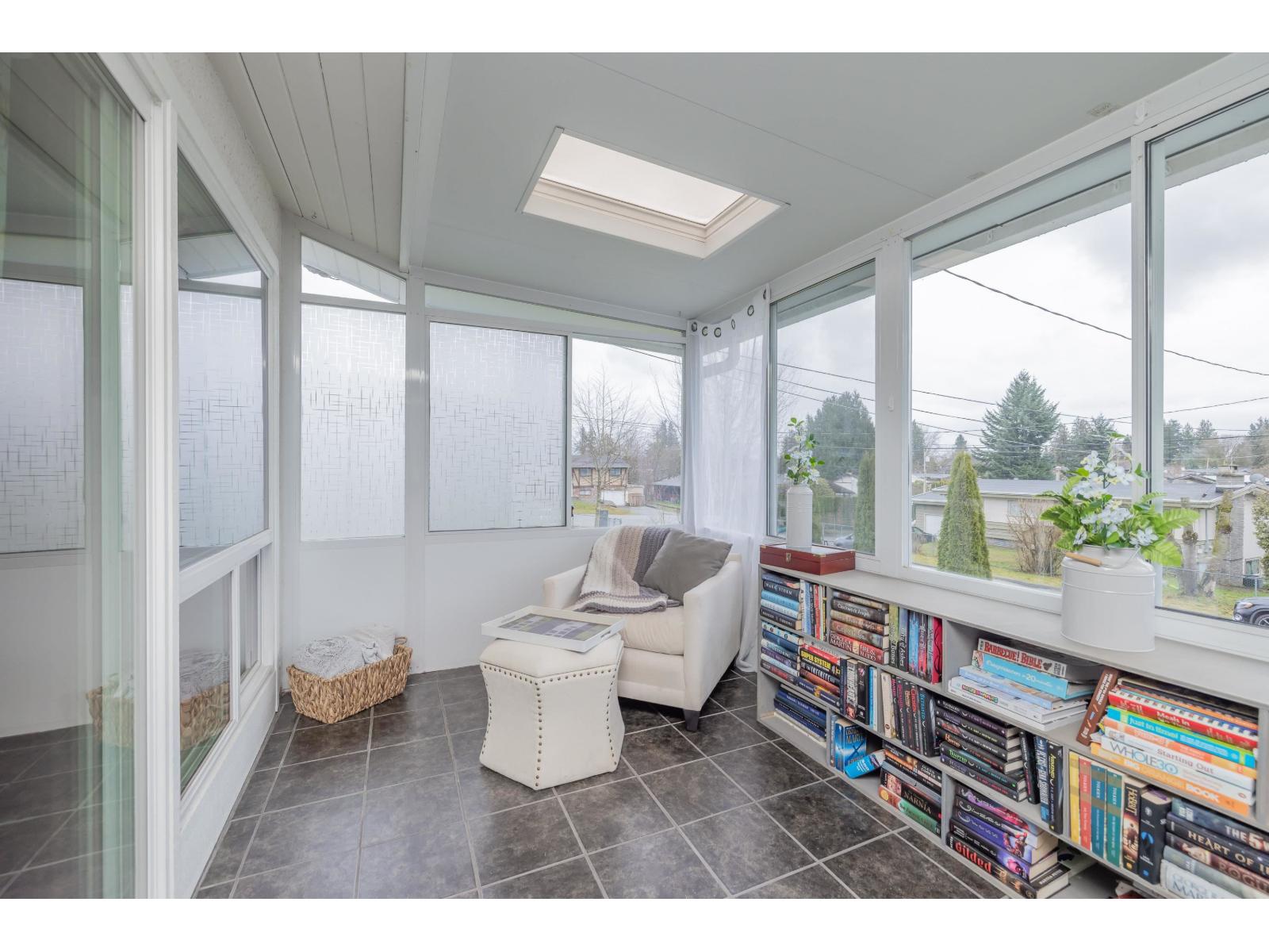 32073 WESTVIEW AVENUE, Mission