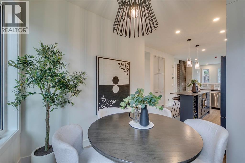 Single Family House for Sale in   Avenue NW Bowness Calgary 