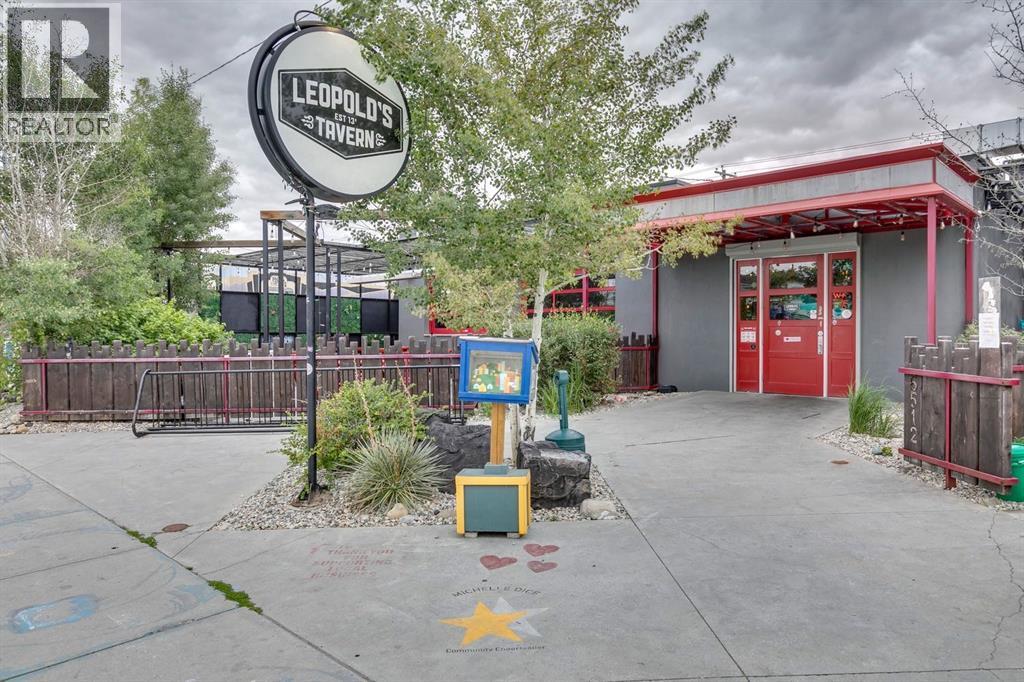 Single Family House for Sale in   Avenue NW Bowness Calgary 