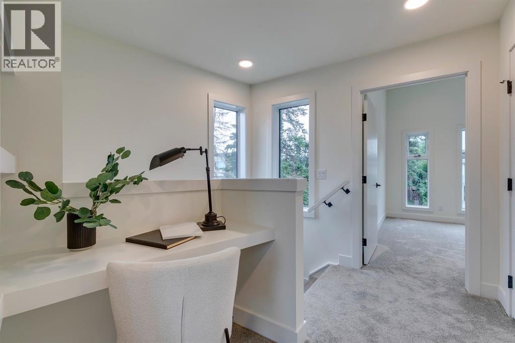 Single Family House for Sale in   Avenue NW Bowness Calgary 