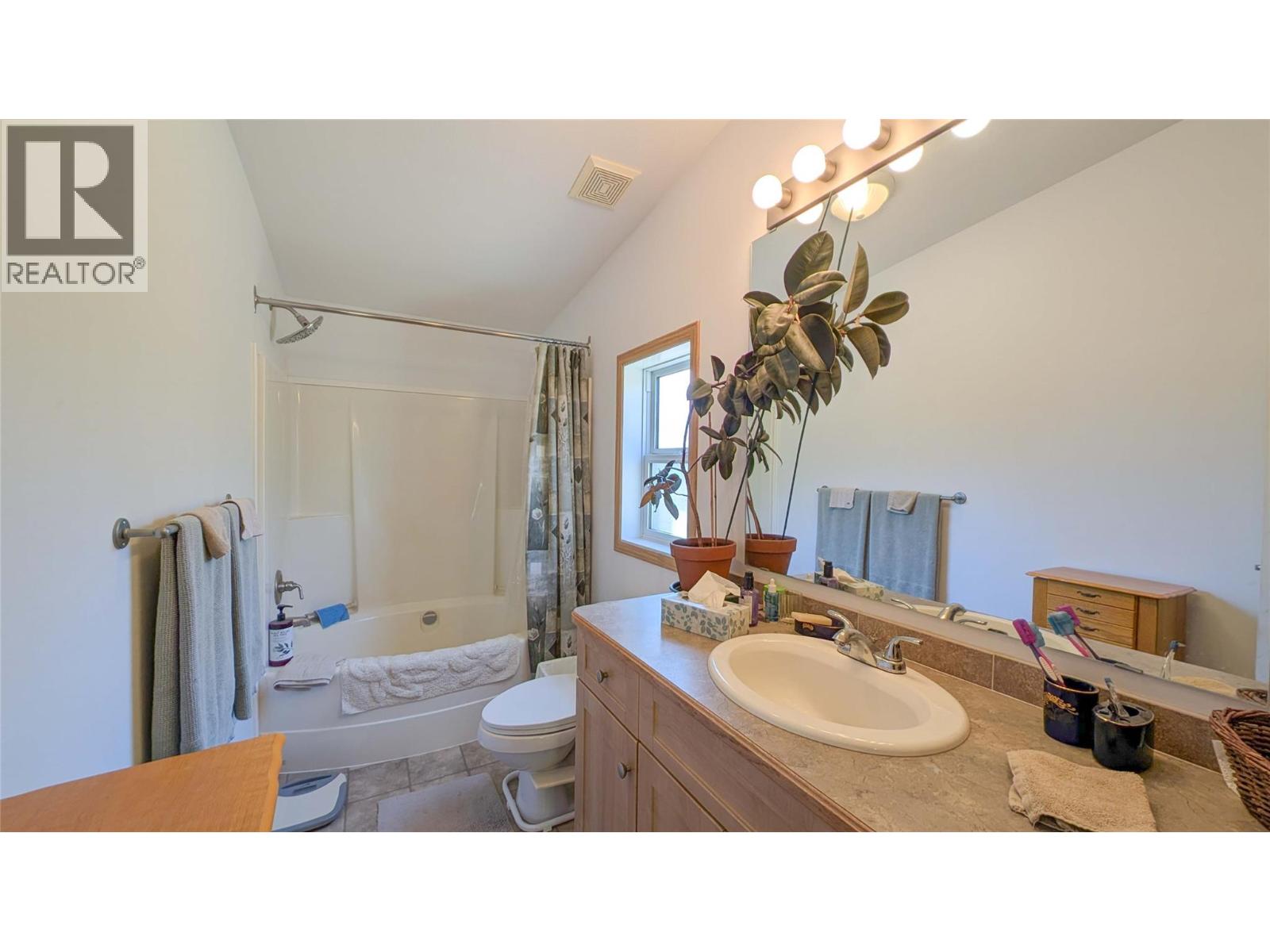 2101 MAWER Road, Kimberley