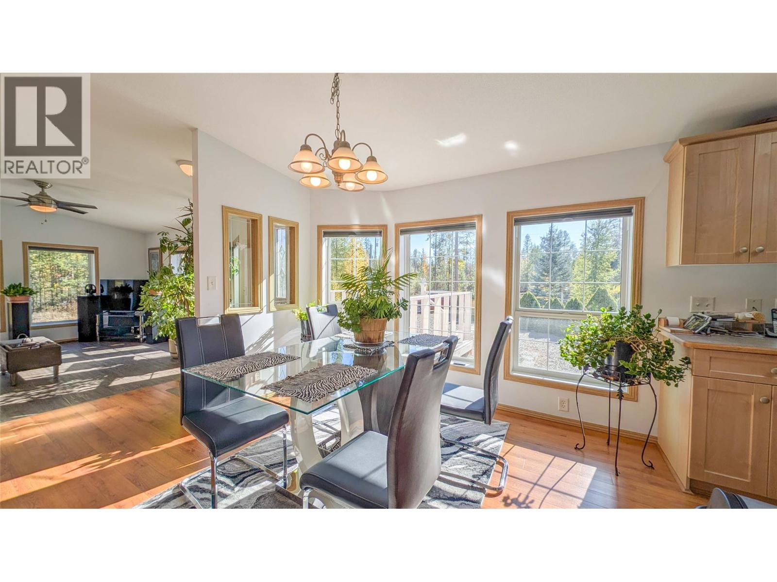 2101 MAWER Road, Kimberley