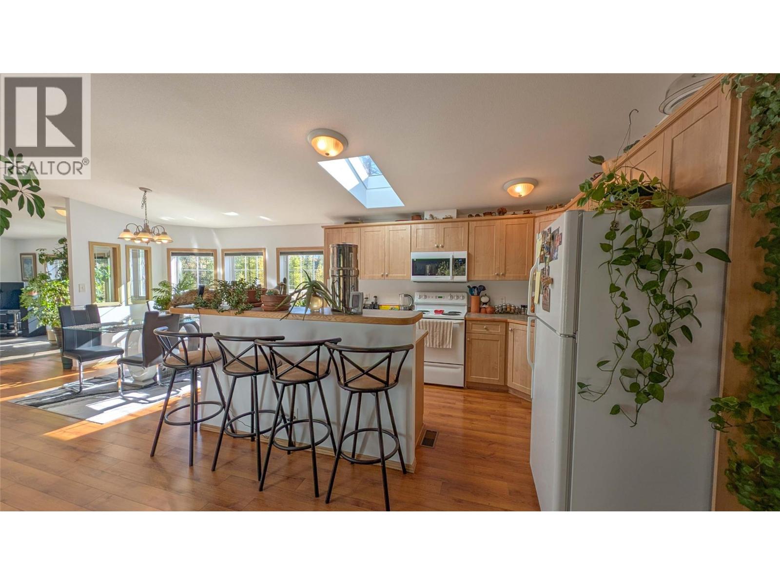 2101 MAWER Road, Kimberley