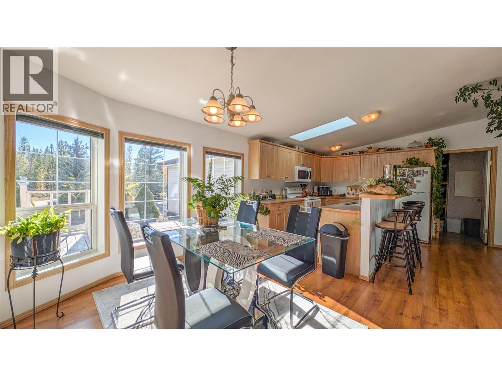 2101 MAWER Road, Kimberley