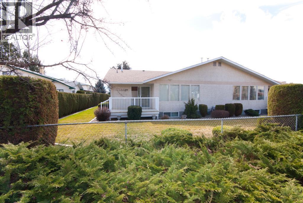 #2-1209 Brookside Avenue, Kelowna