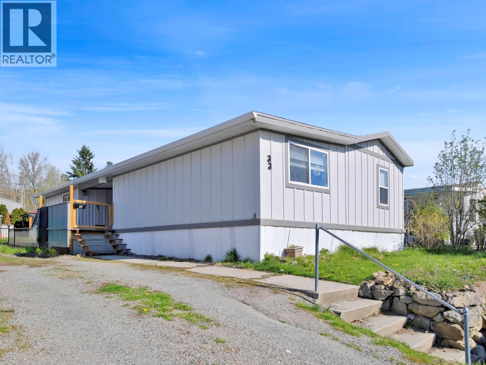 33 3381 Village Green Way, Westbank