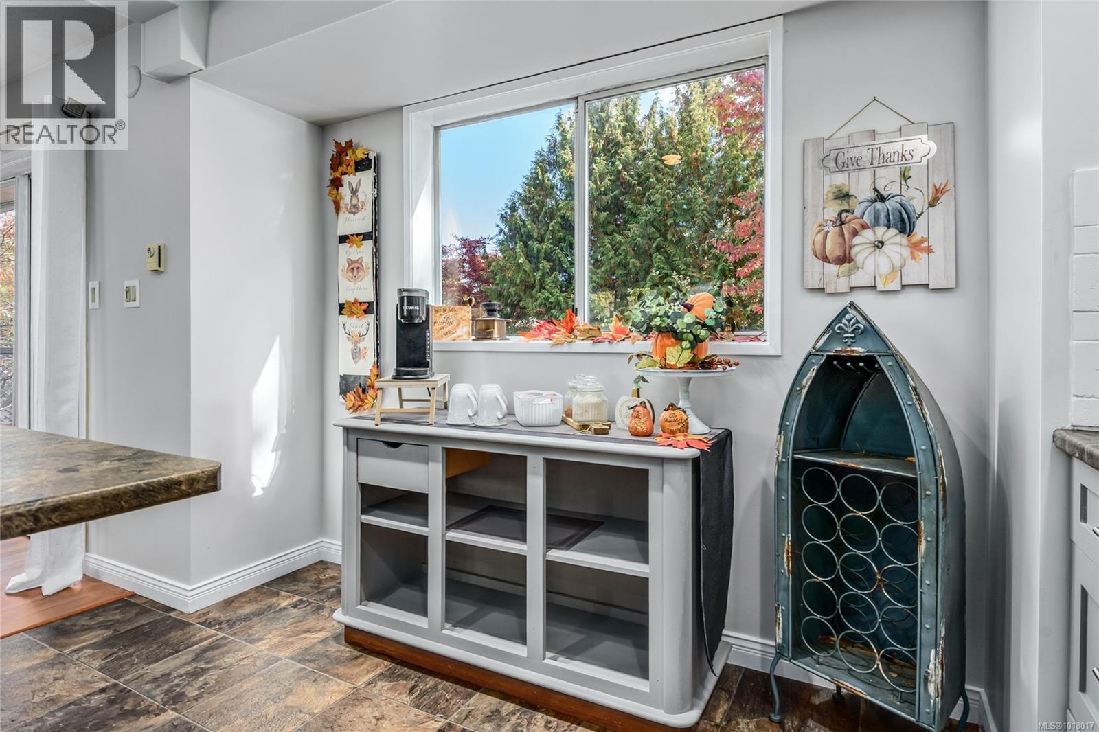 2043 Valley View Dr, Courtenay