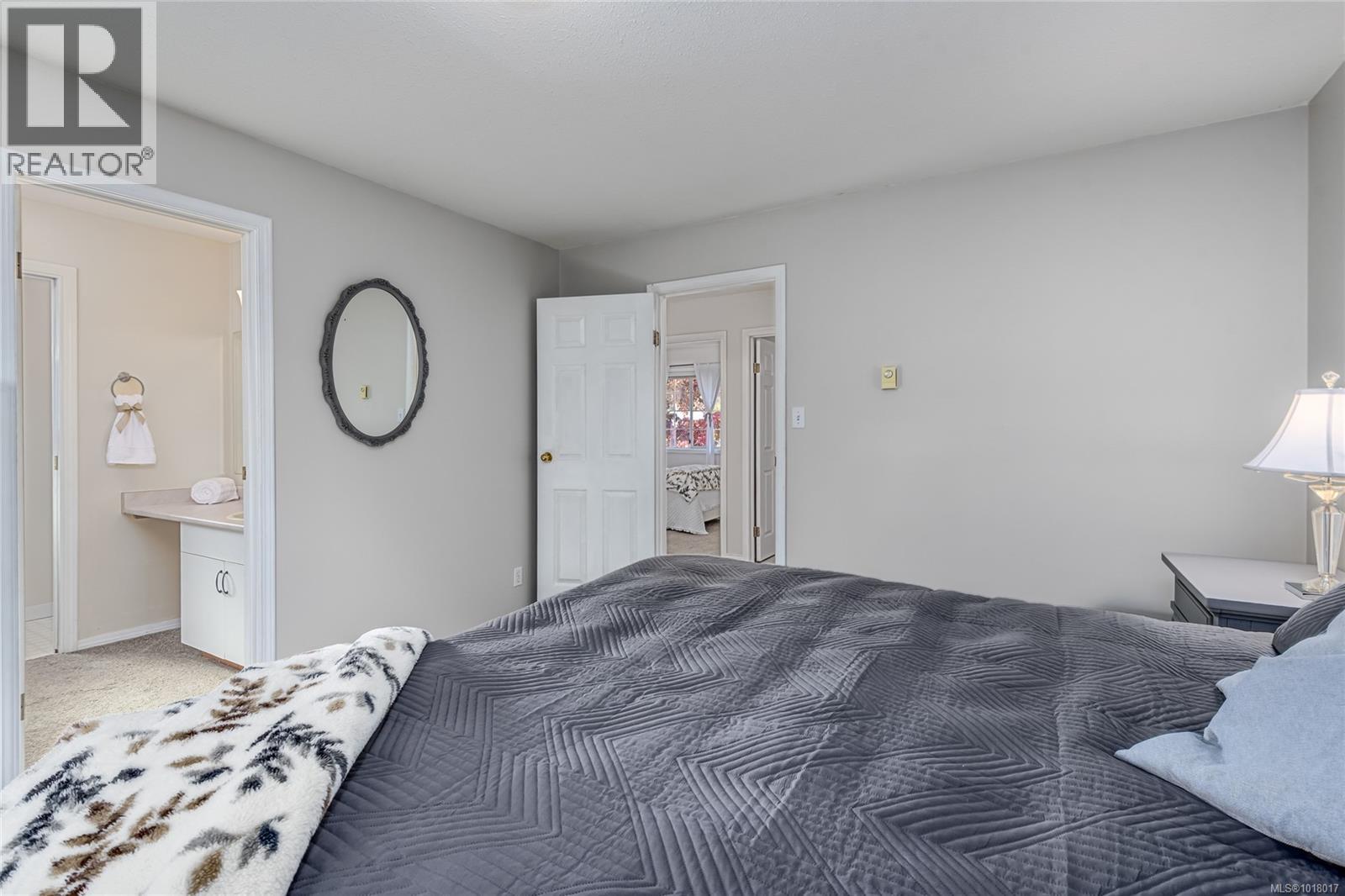 2043 Valley View Dr, Courtenay