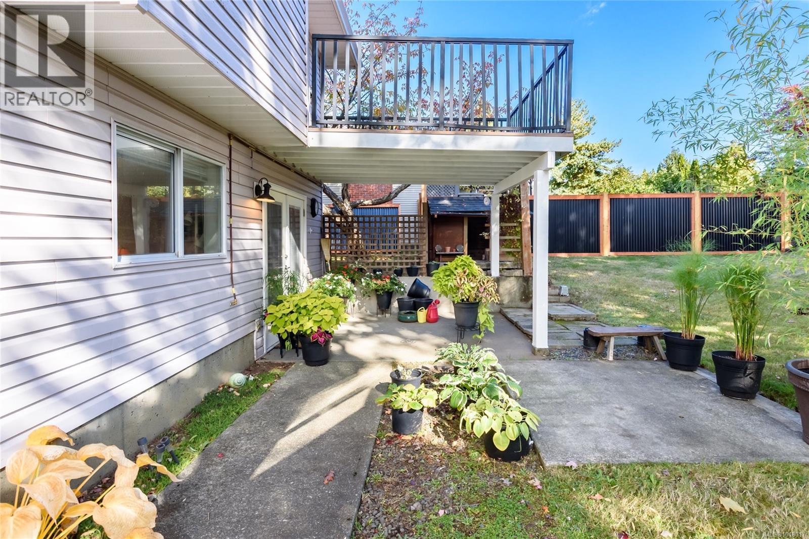 2043 Valley View Dr, Courtenay