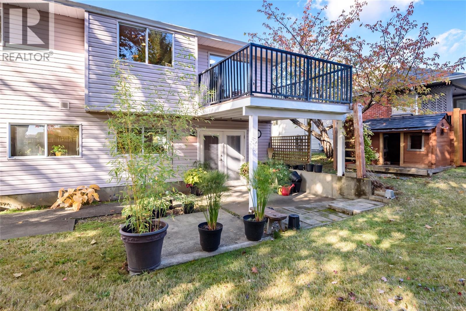 2043 Valley View Dr, Courtenay