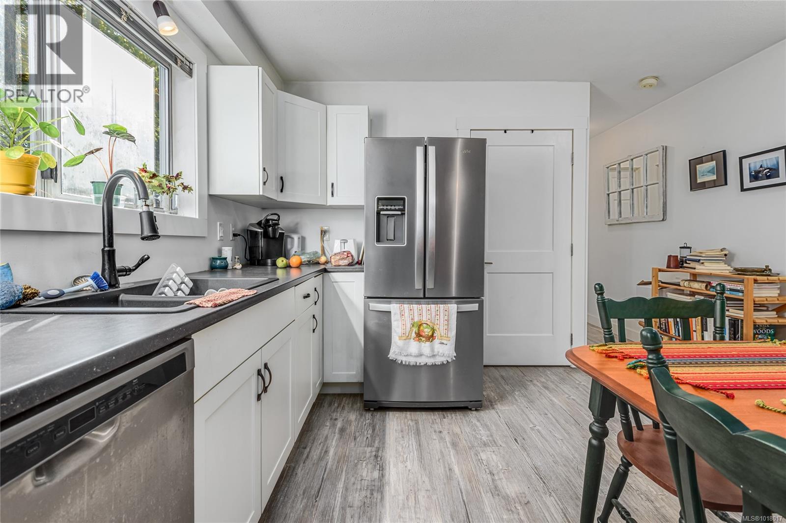 2043 Valley View Dr, Courtenay