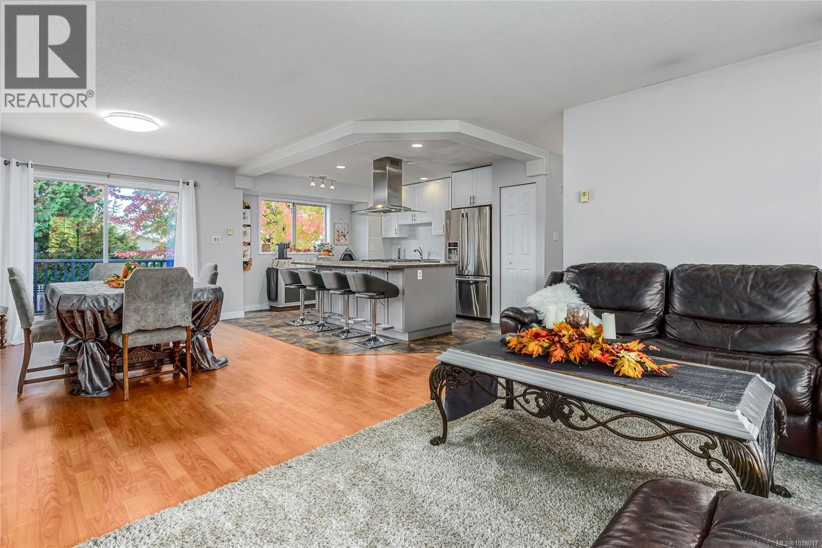 2043 Valley View Dr, Courtenay