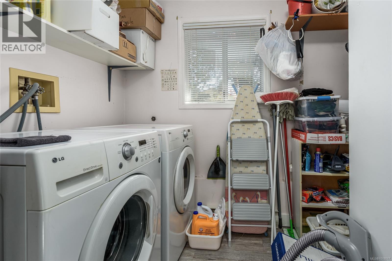 2043 Valley View Dr, Courtenay