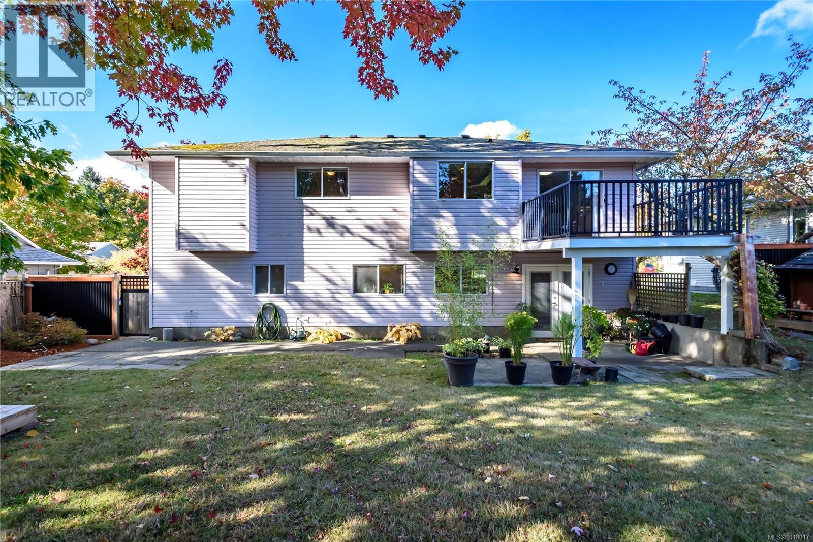 2043 Valley View Dr, Courtenay