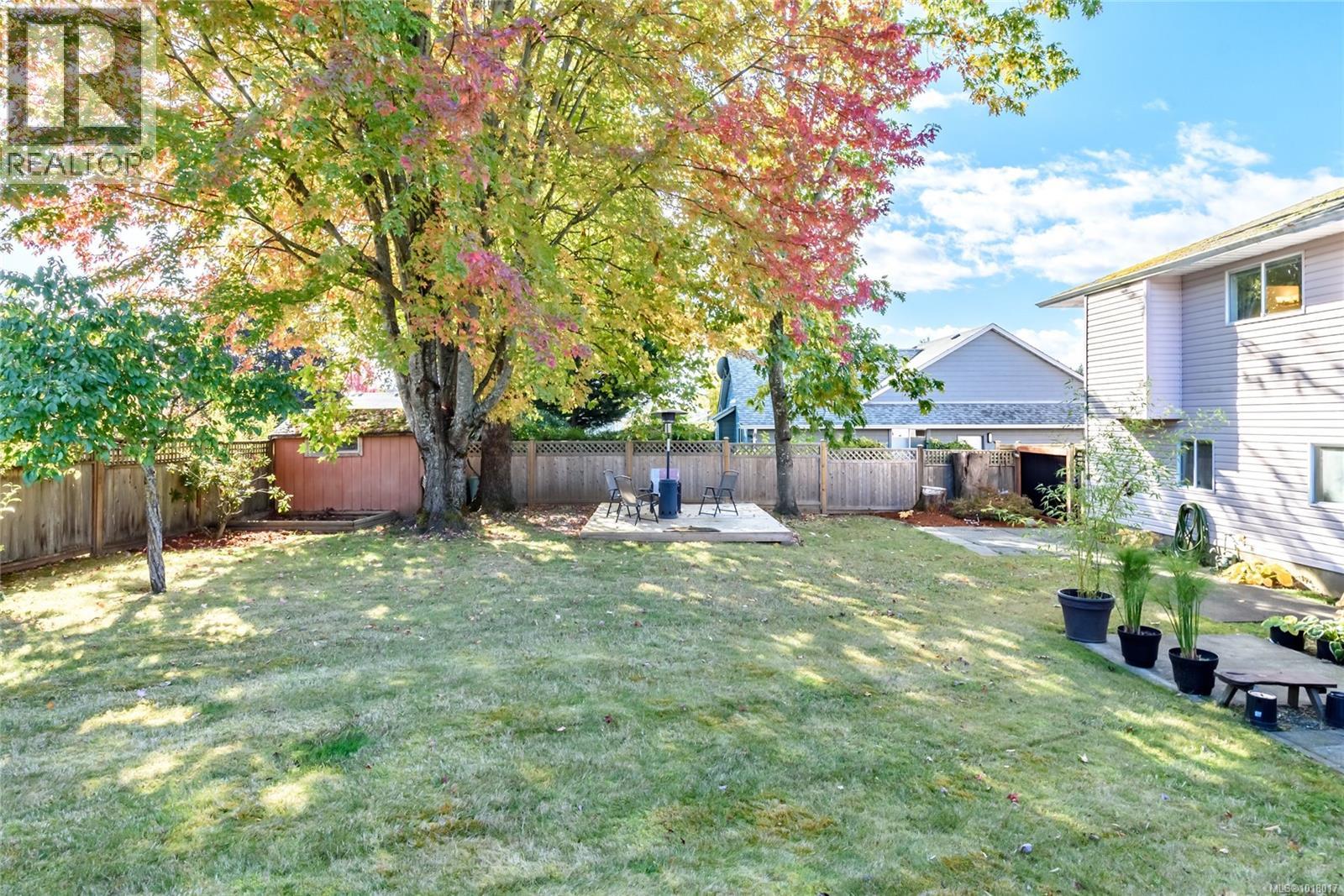 2043 Valley View Dr, Courtenay