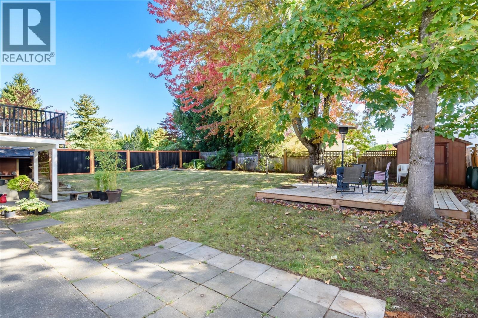 2043 Valley View Dr, Courtenay