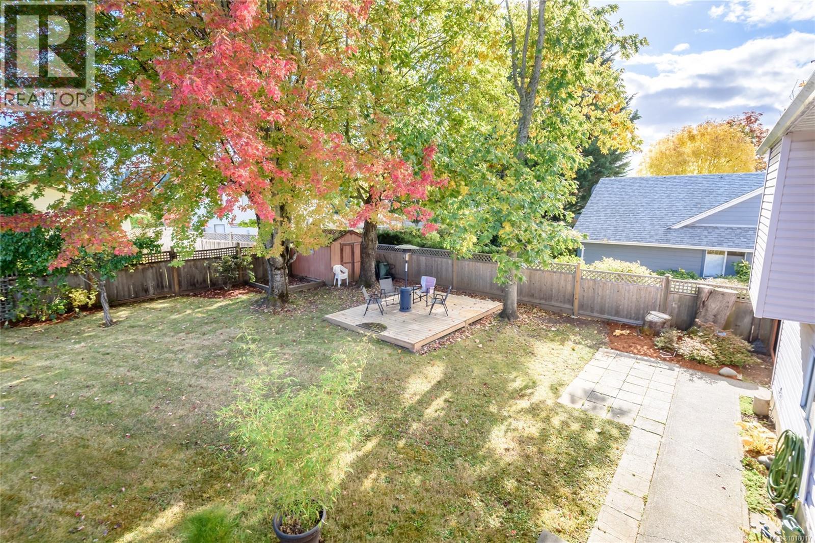 2043 Valley View Dr, Courtenay