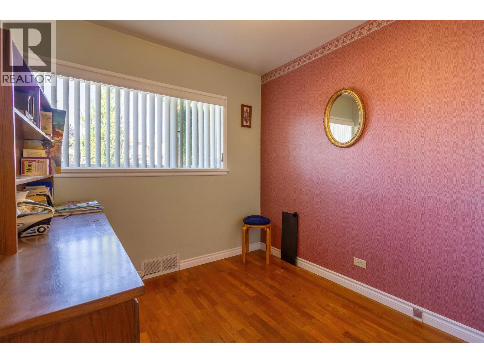 4342 PARKER STREET, Burnaby