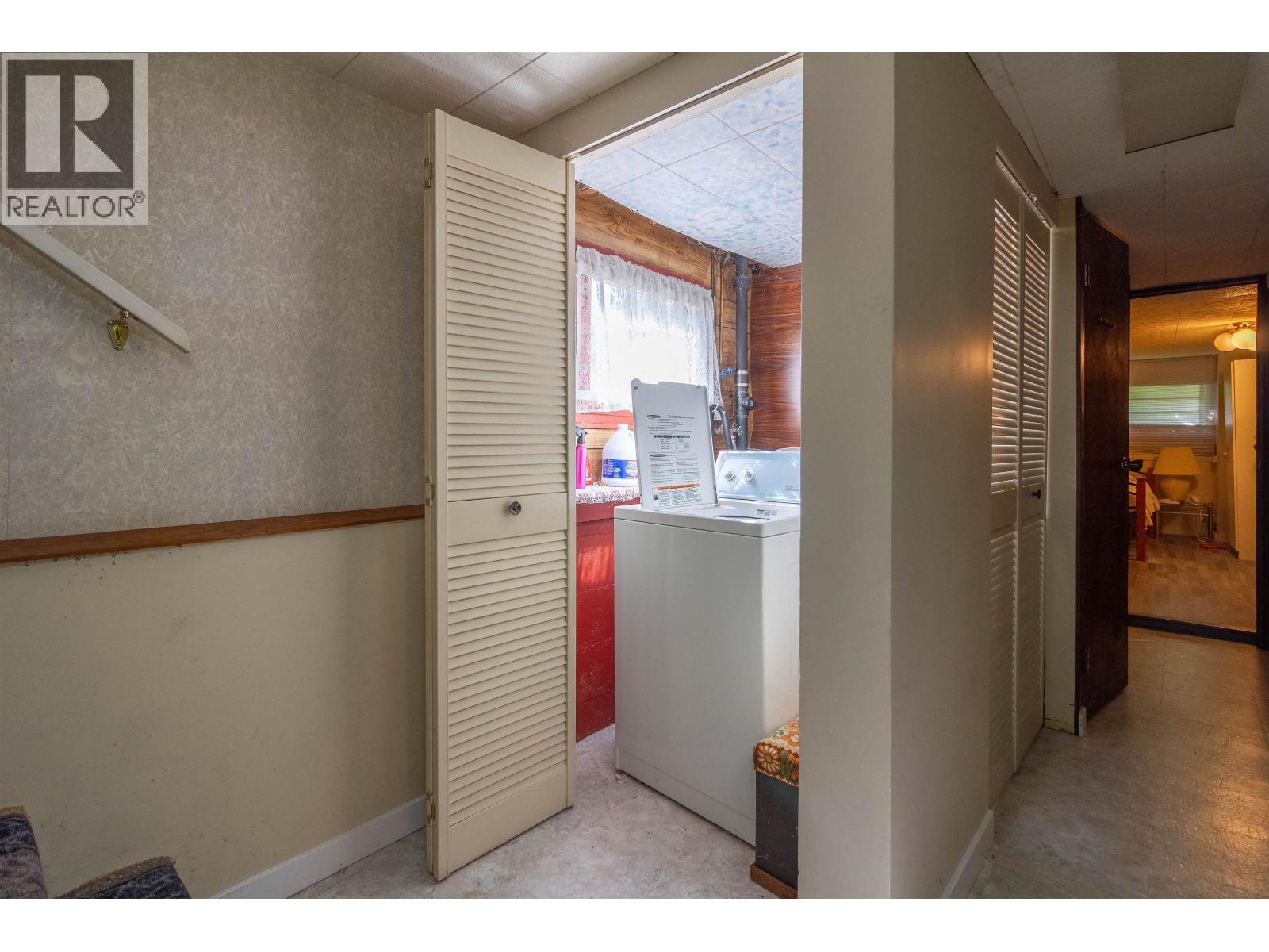 4342 PARKER STREET, Burnaby