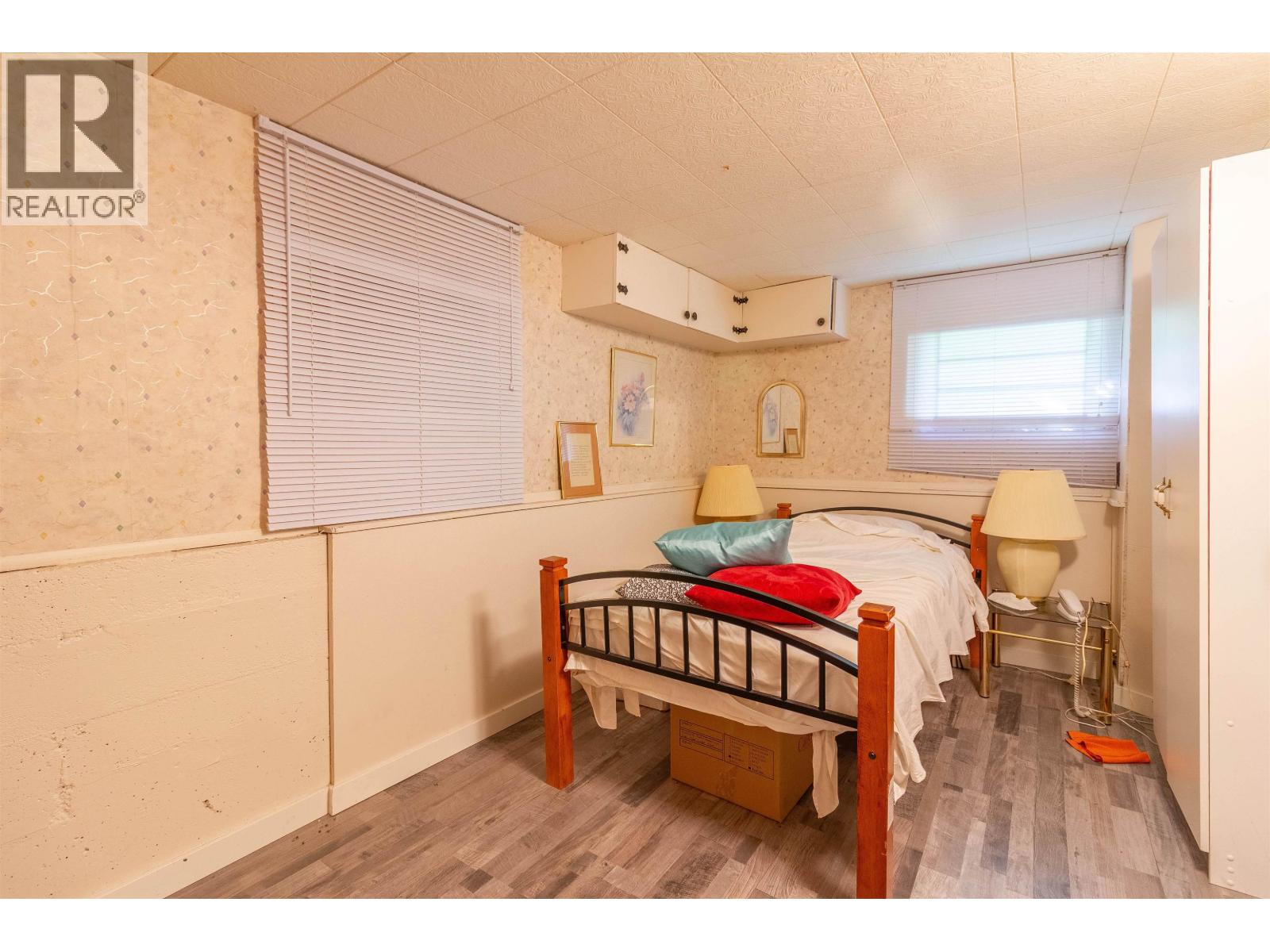 4342 PARKER STREET, Burnaby