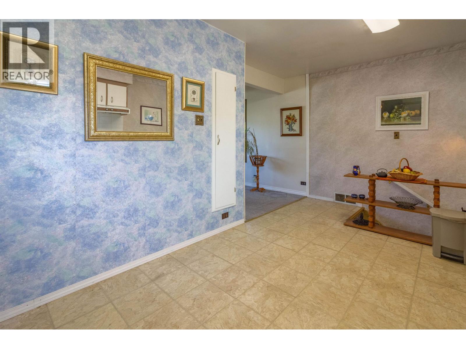 4342 PARKER STREET, Burnaby