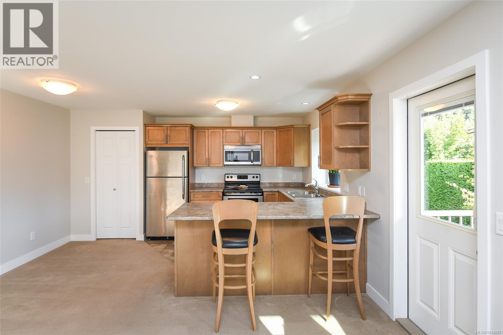 230 4699 Muir Rd, Courtenay