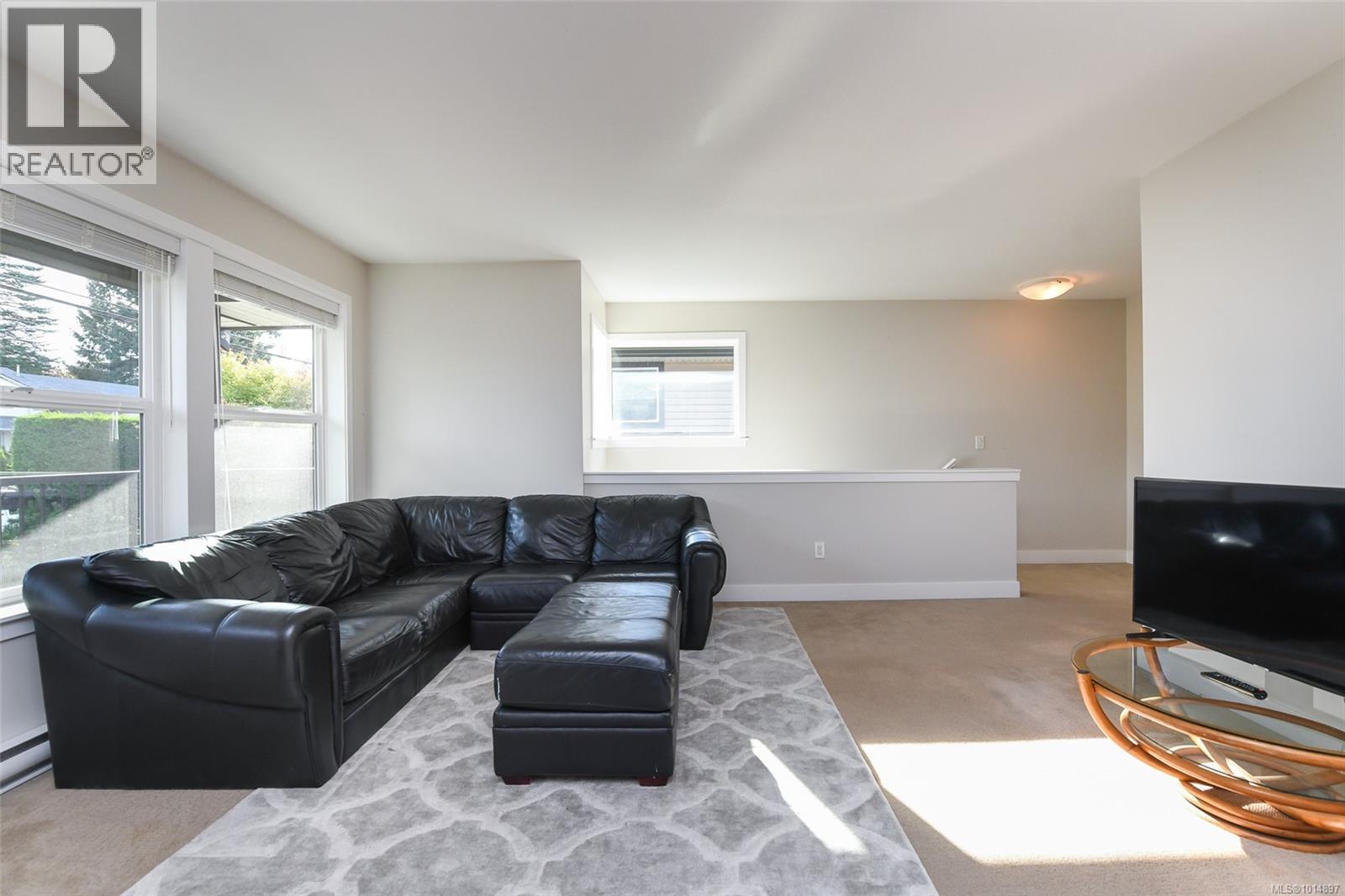 230 4699 Muir Rd, Courtenay