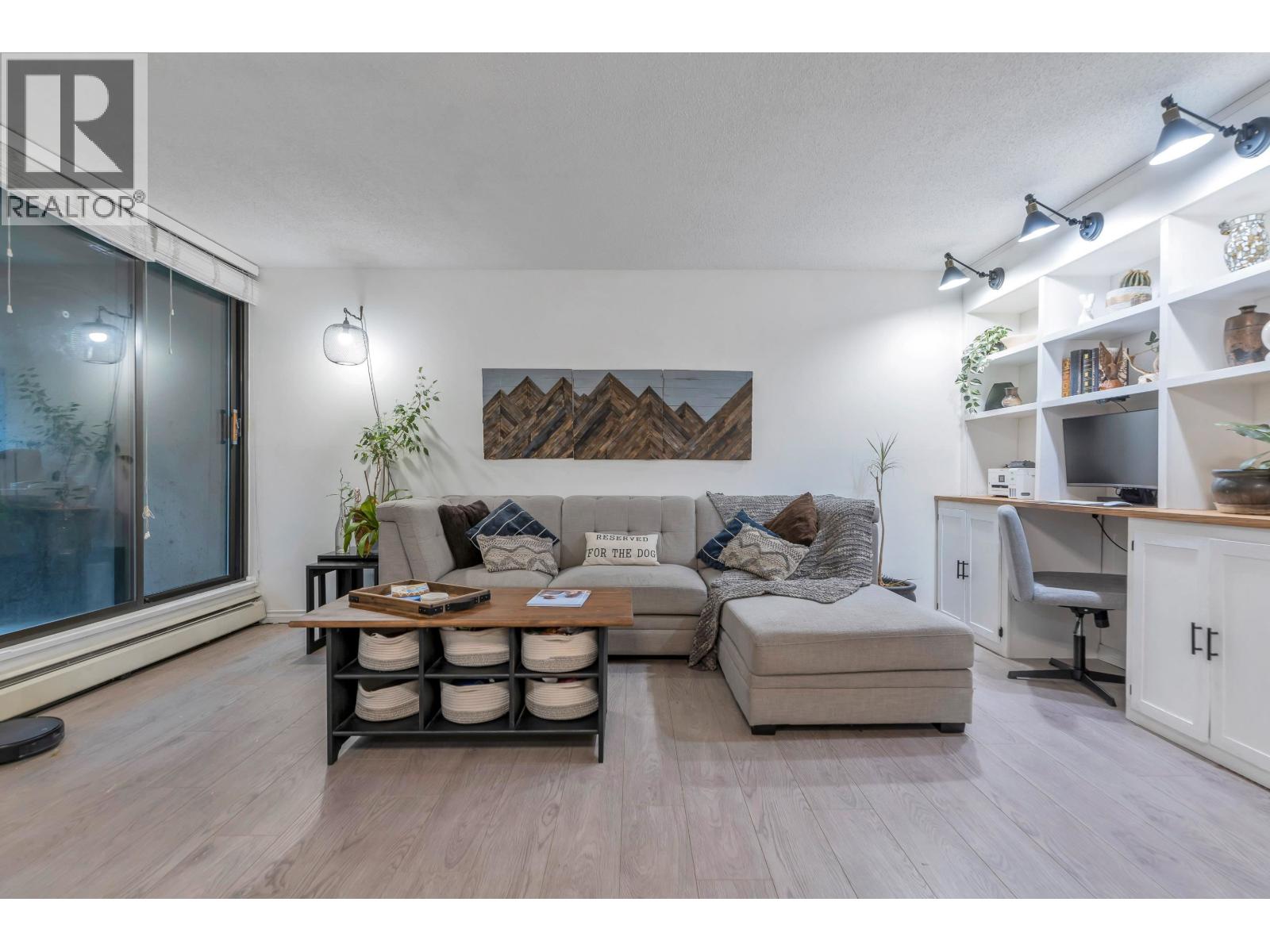 501 3771 BARTLETT COURT - Main photo, Burnaby, British Columbia