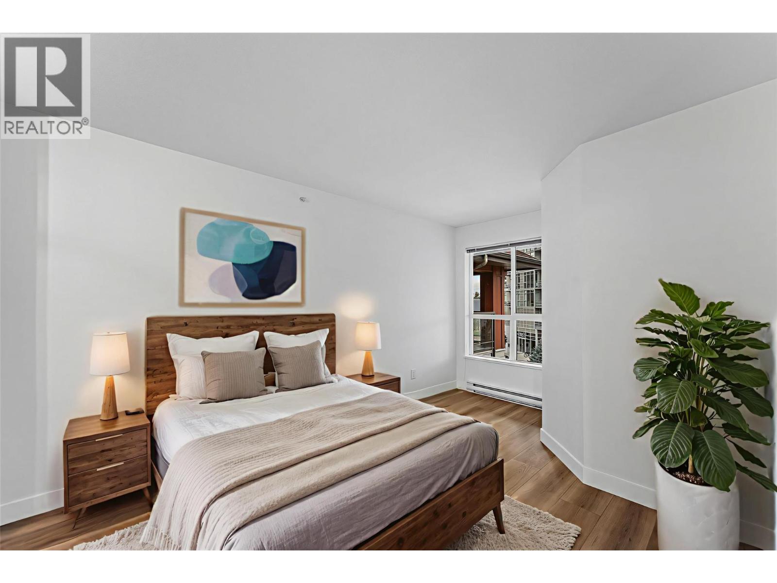  1099 Sunset Drive, Kelowna