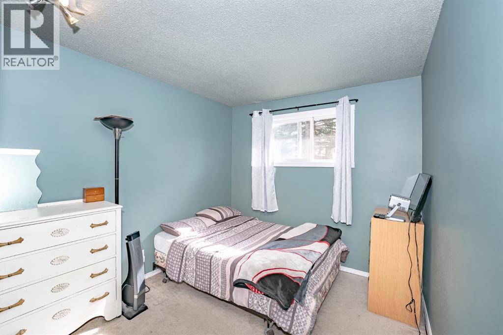 Single Family House Bungalow for Sale in    Avenue SE Penbrooke Meadows Calgary 