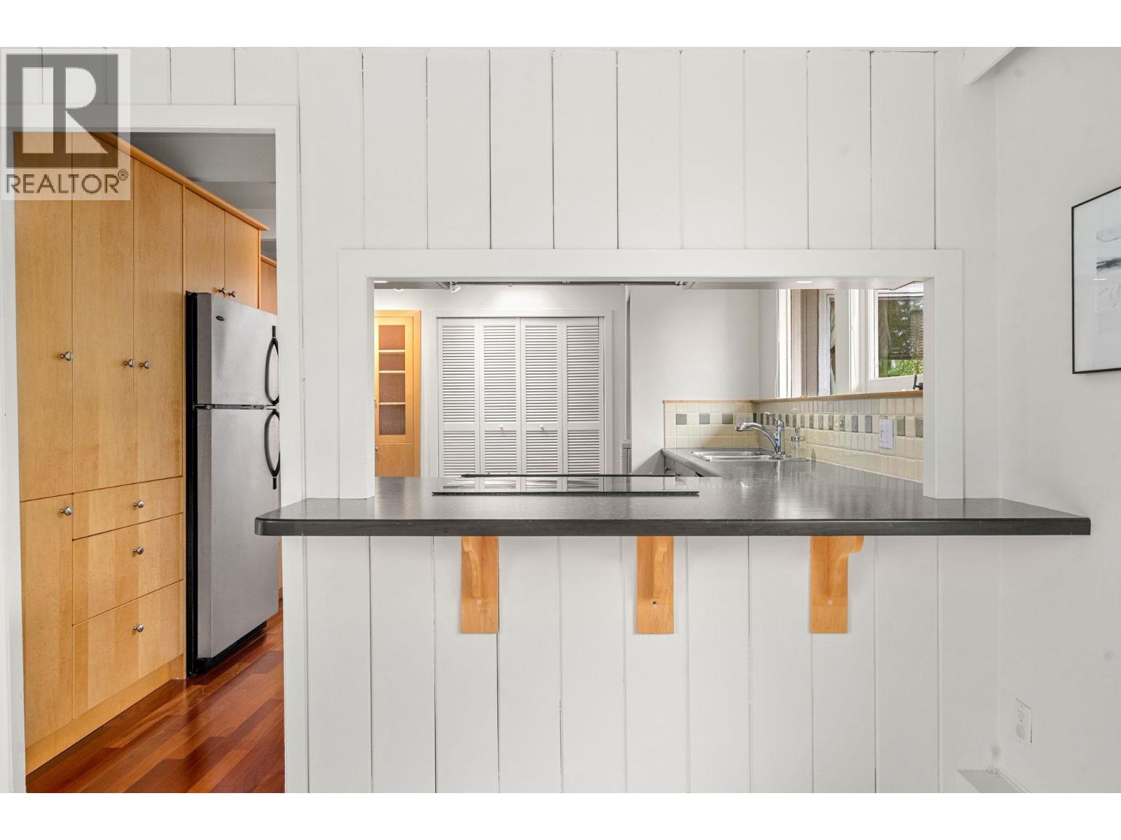 749 WINONA AVENUE, North Vancouver