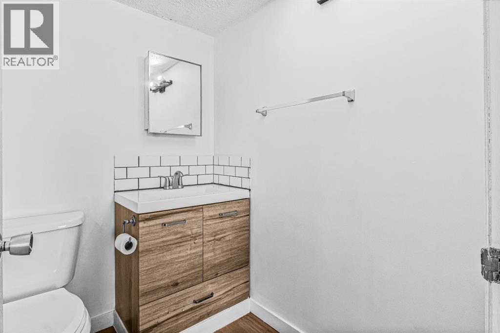 Single Family House for Sale in    Street NW Bowness Calgary 