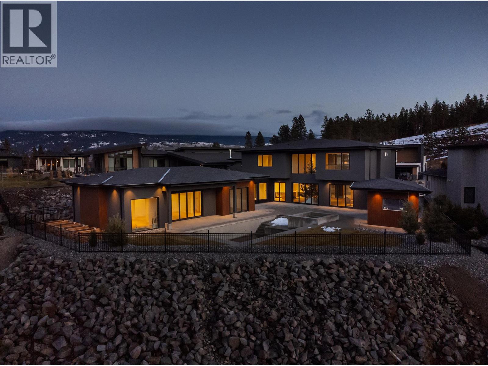  10248 Beacon Hill Drive, Lake Country