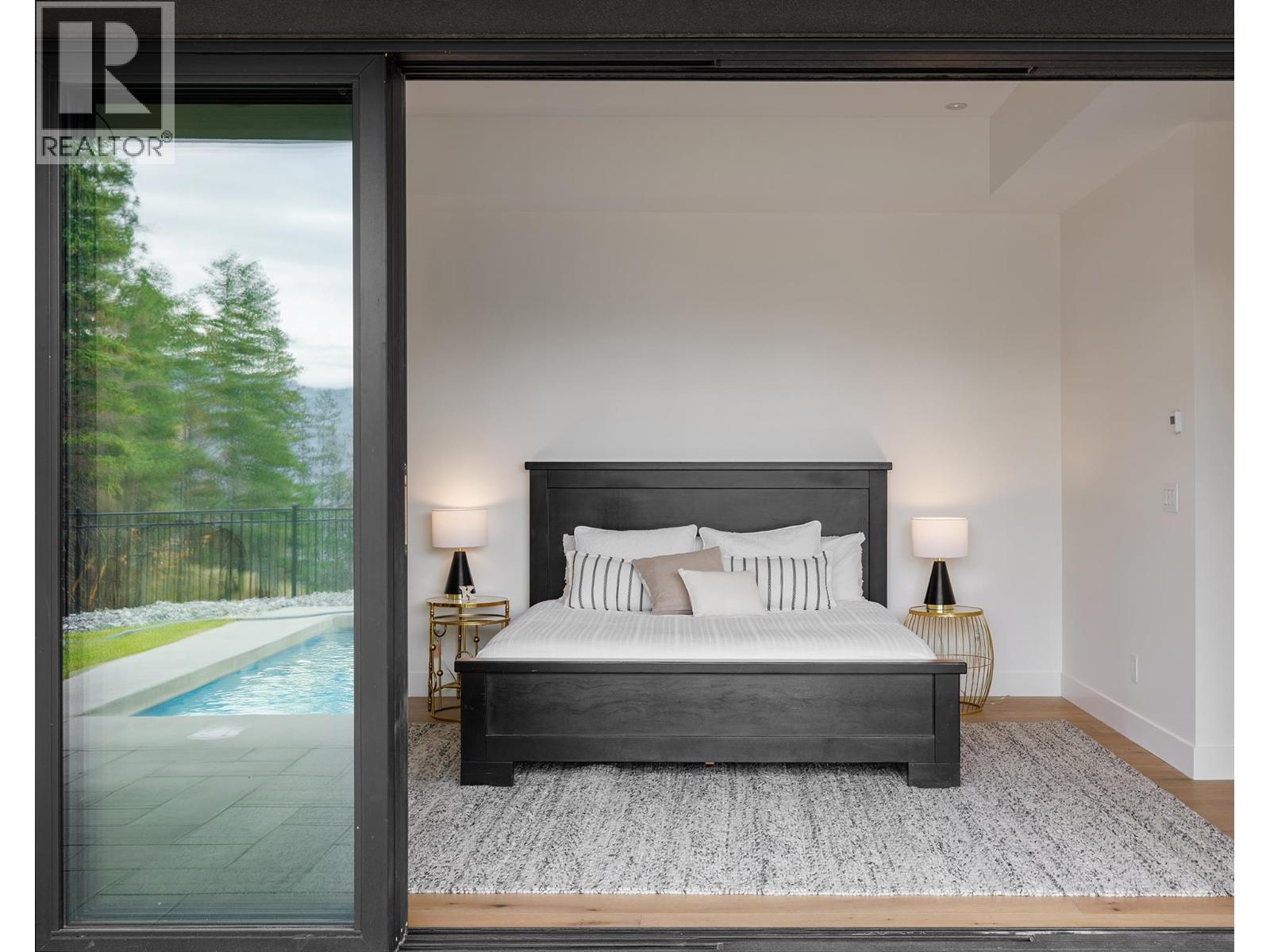  10248 Beacon Hill Drive, Lake Country