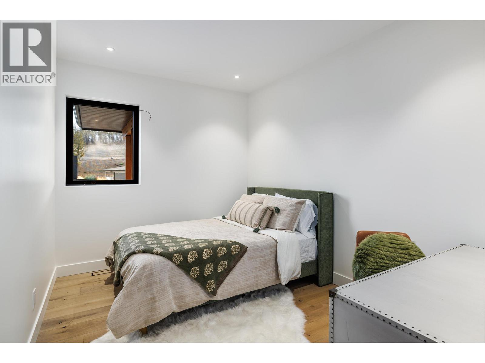  10248 Beacon Hill Drive, Lake Country