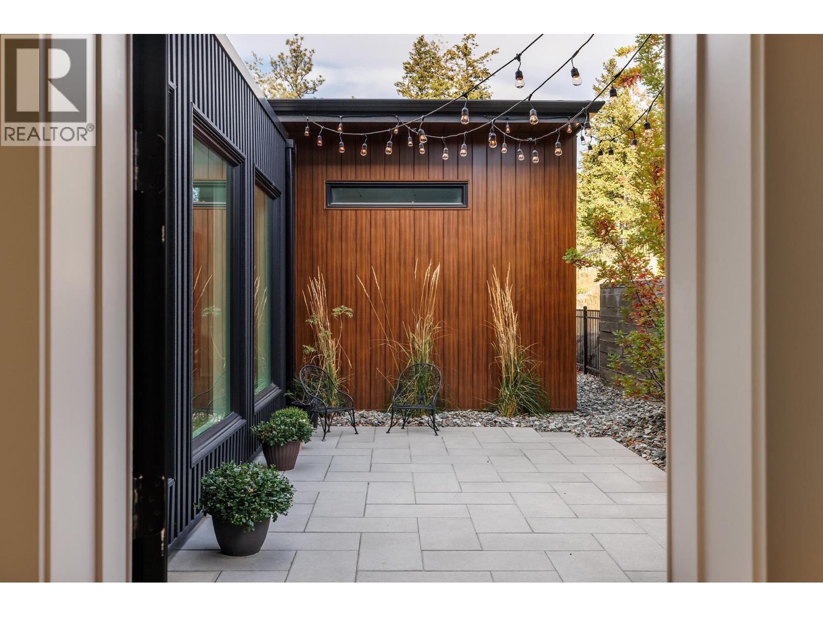  10248 Beacon Hill Drive, Lake Country