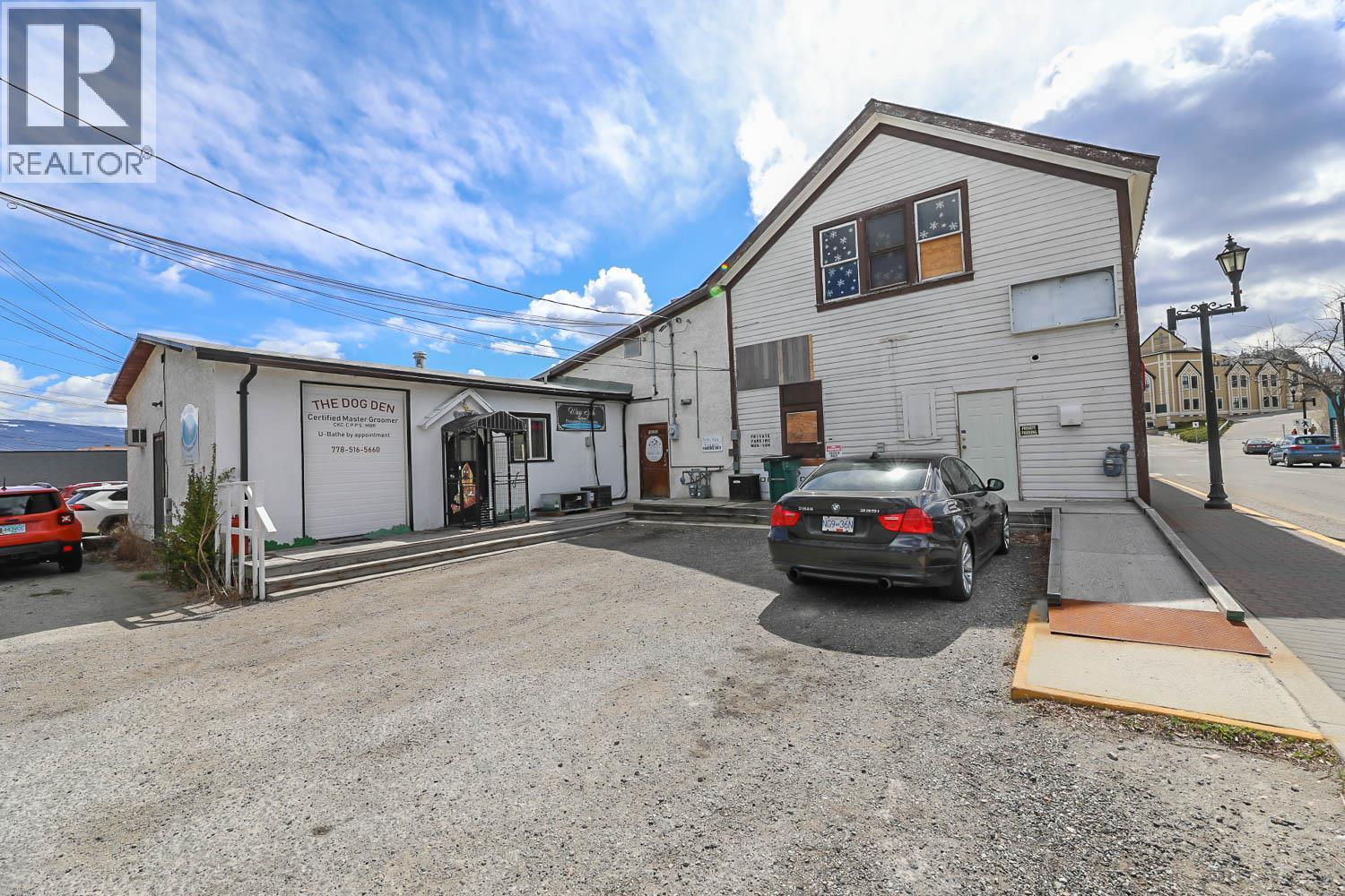 10122/24 MAIN Street, Summerland