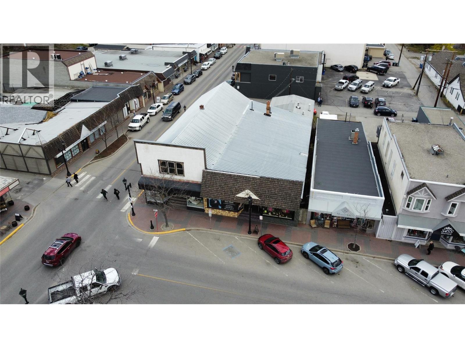 10122/24 MAIN Street, Summerland