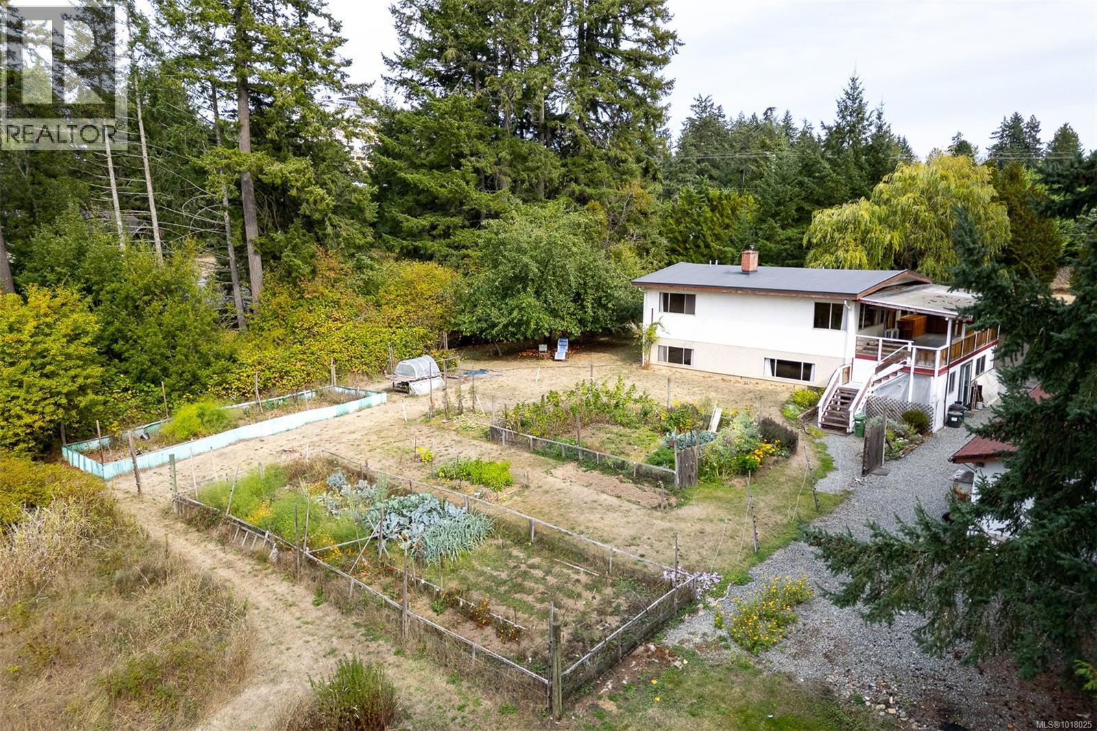 6686 Bell McKinnon Rd, Duncan