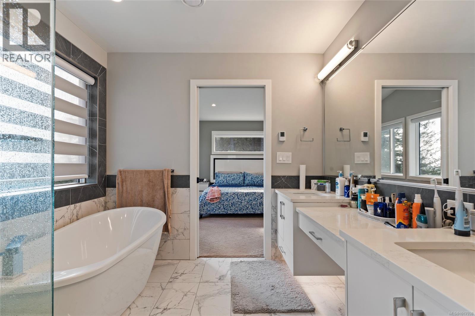  25 Tuzo Court, View Royal