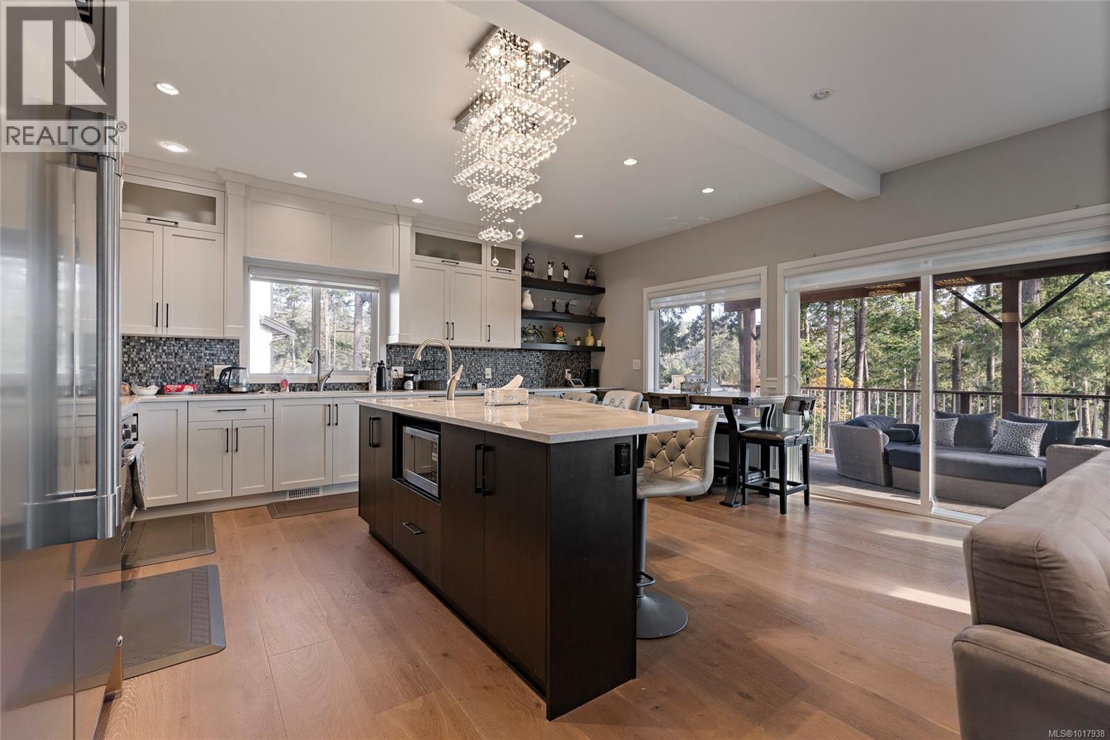  25 Tuzo Court, View Royal