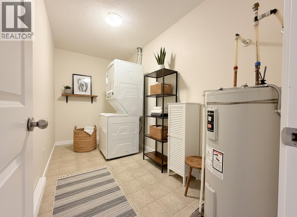 305 38003 SECOND AVENUE, Squamish